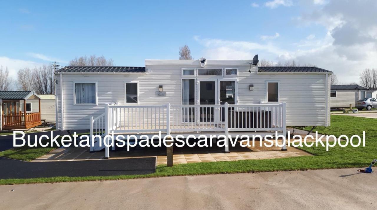 Blackpool Caravans Marton Mere Ngoại thất bức ảnh