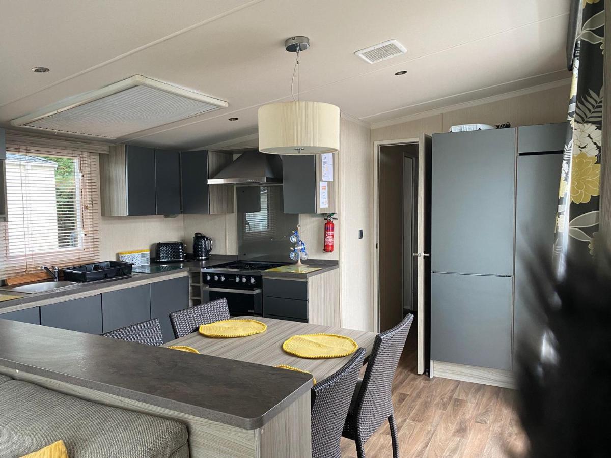Blackpool Caravans Marton Mere Ngoại thất bức ảnh