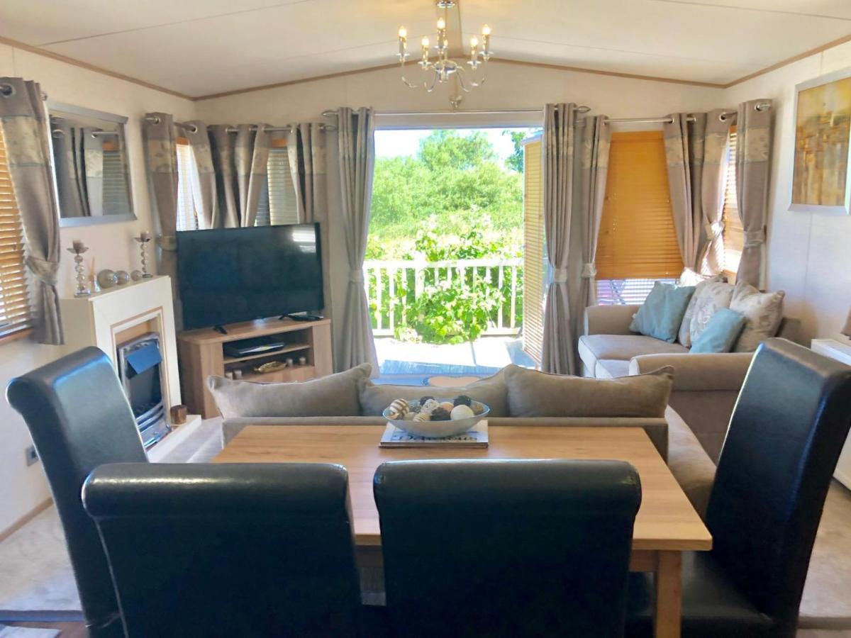Blackpool Caravans Marton Mere Ngoại thất bức ảnh